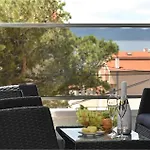 Apartment In With Wifi *
