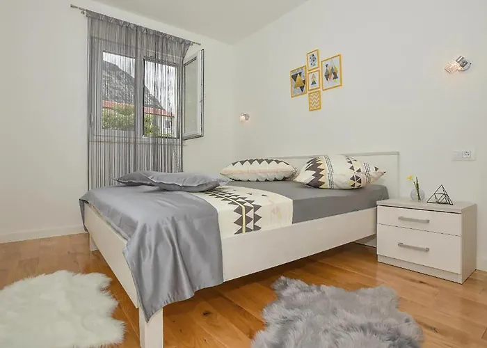 1 Bedroom Beautiful In